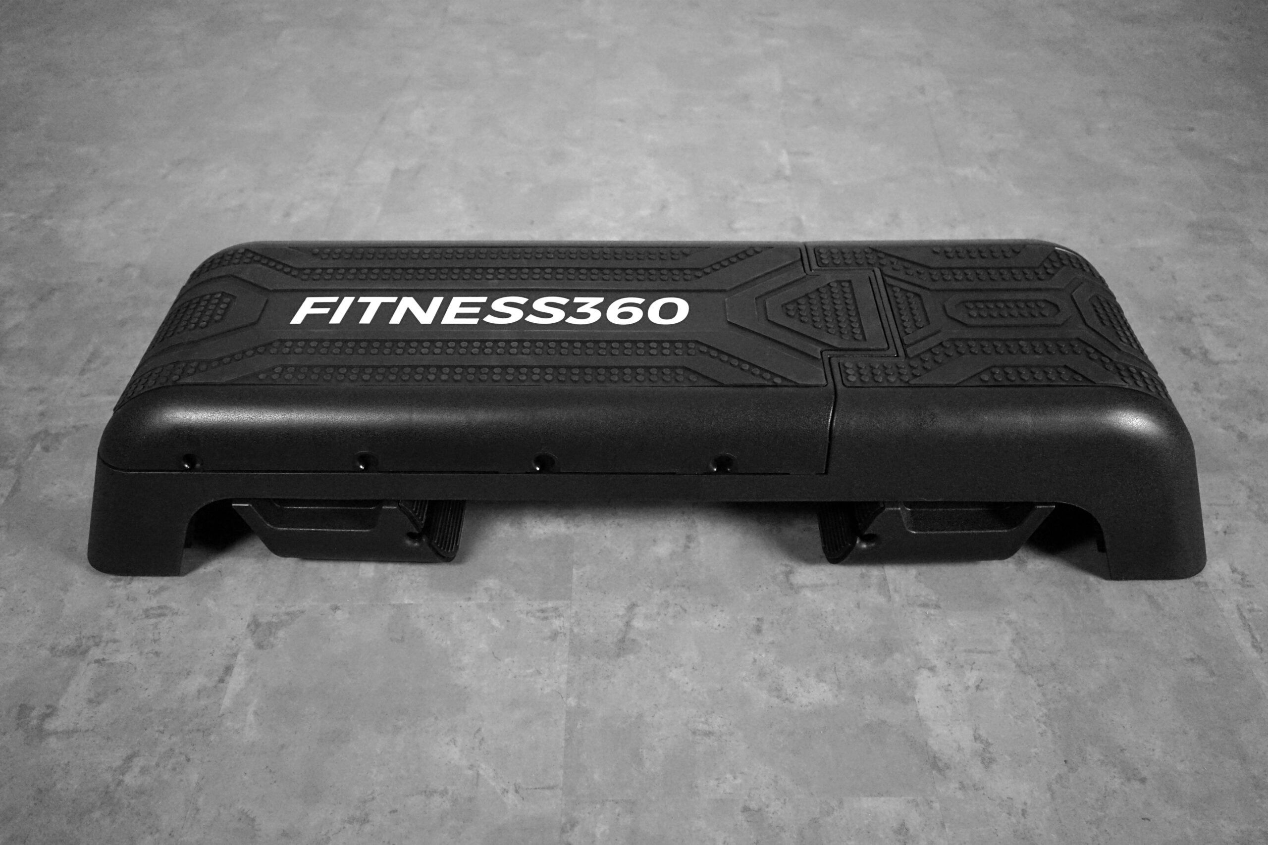 Justerbar step- og træningsbænk