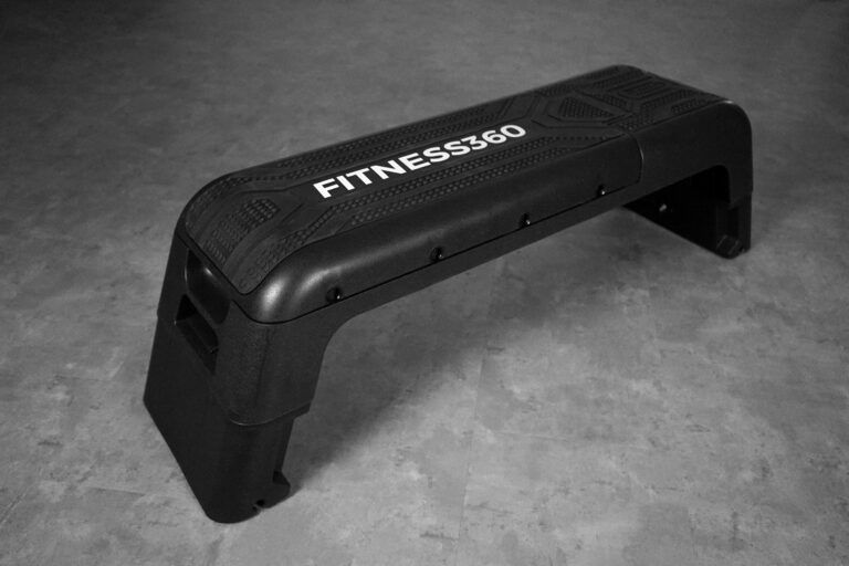 Justerbar step- og træningsbænk